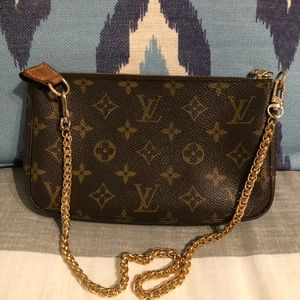 SOLD! Authentic Louis Vuitton Pochette Accessories